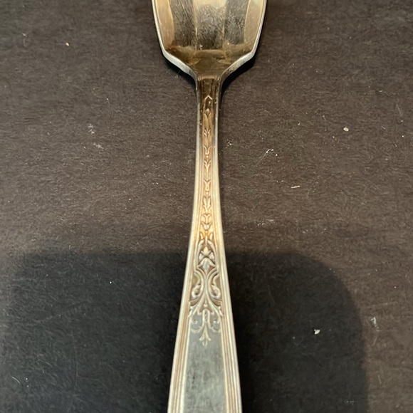 Oneida Clayborne Rockford Co. Silverplate oval soup spoons - Picture 6 of 6